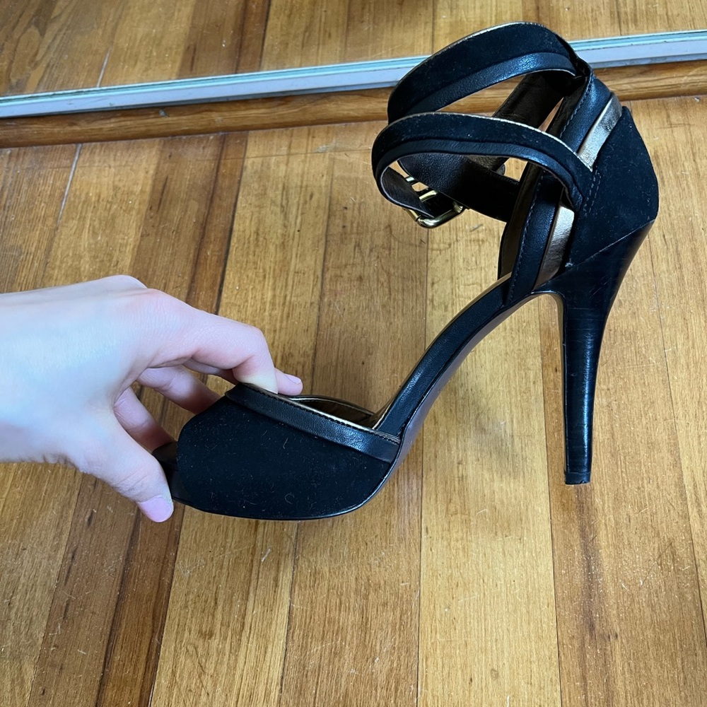 COACH Black Strappy Leather Pumps Size 6.5